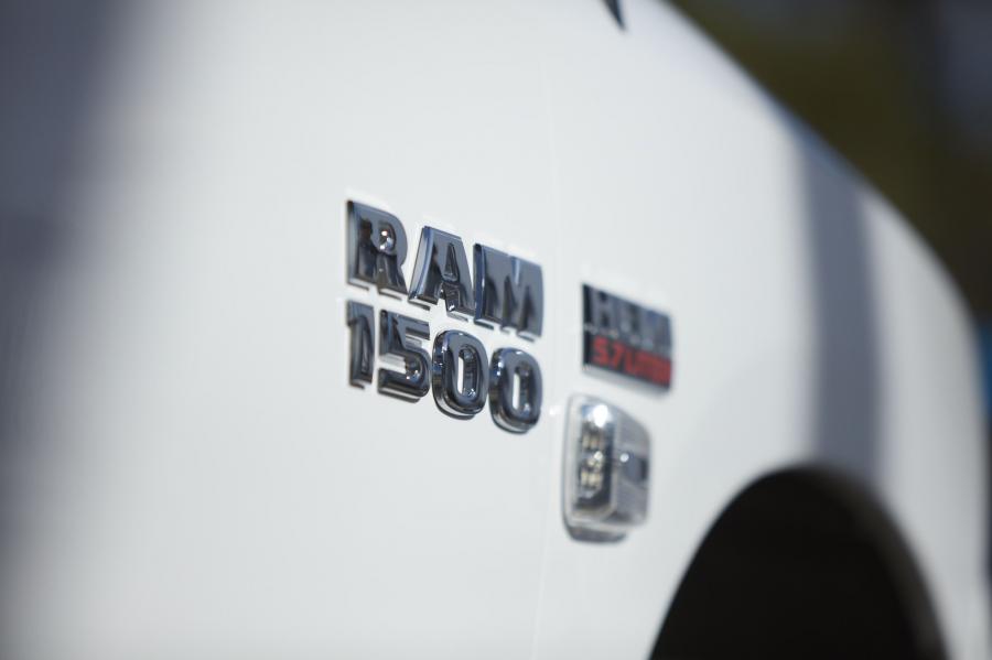 Логотип Ram 1500 Express Quad Cab (DS) 2018 года  (AU) (фото 24 из 28)
